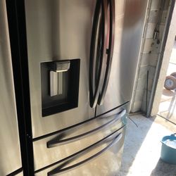 Samsung French Door Refrigerator Good Condition 