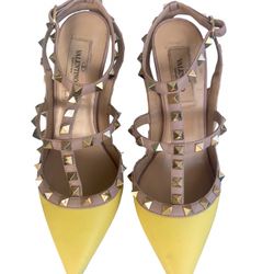 VALENTINO GARAVANI, HEELS  ROCKSTUD SHOES SIZE 36.5