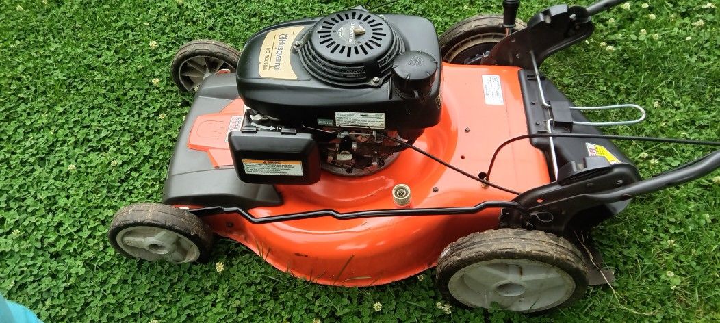 Husqvarna High Wheel S/P Lawn Mower 