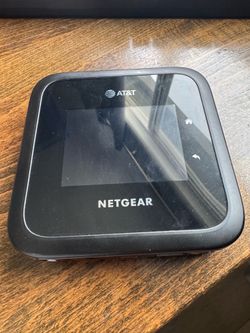 Netgear Nighthawk M6 Pro MR6500 ATT unlocked w/ 2 batteries