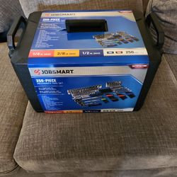 Jobsmart 250 Pice Mechanics Tool Set
