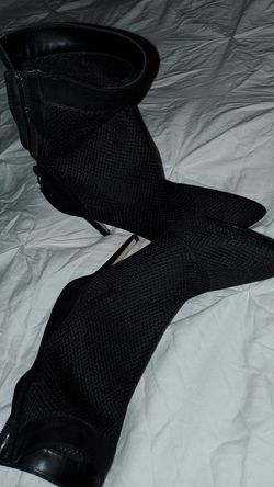 Forever 21 bootys size 7