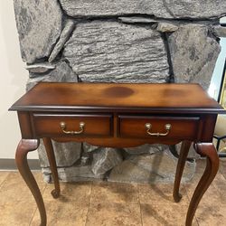 NICE CONSOLE TABLE.  32X1329