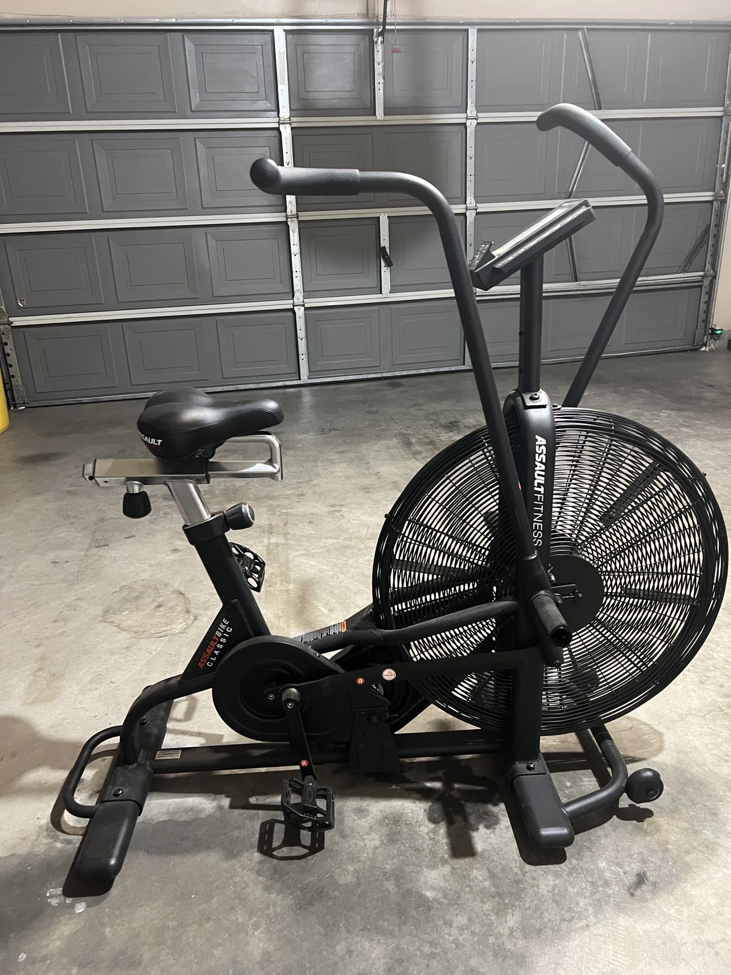 ASSULT FITNESS BIKE
