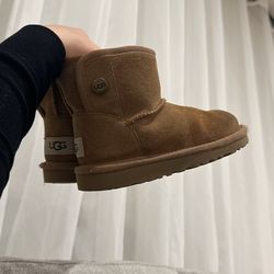 Ugg