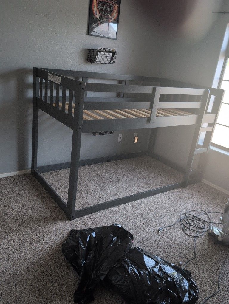Twin Bunk Bed