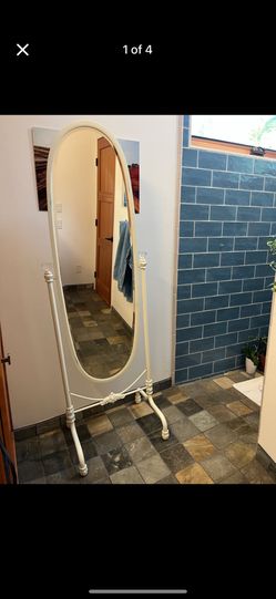 White Oval Standing Mirror