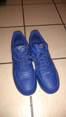 Air Force 1 basketball shoes