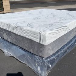 Queen Organic Hybrid Cool Gel Memory Foam Mattress!•••