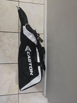 Easton Soft/Baseball Bag for Kids....Pls Read Description