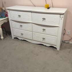 6 Drawer Dresser