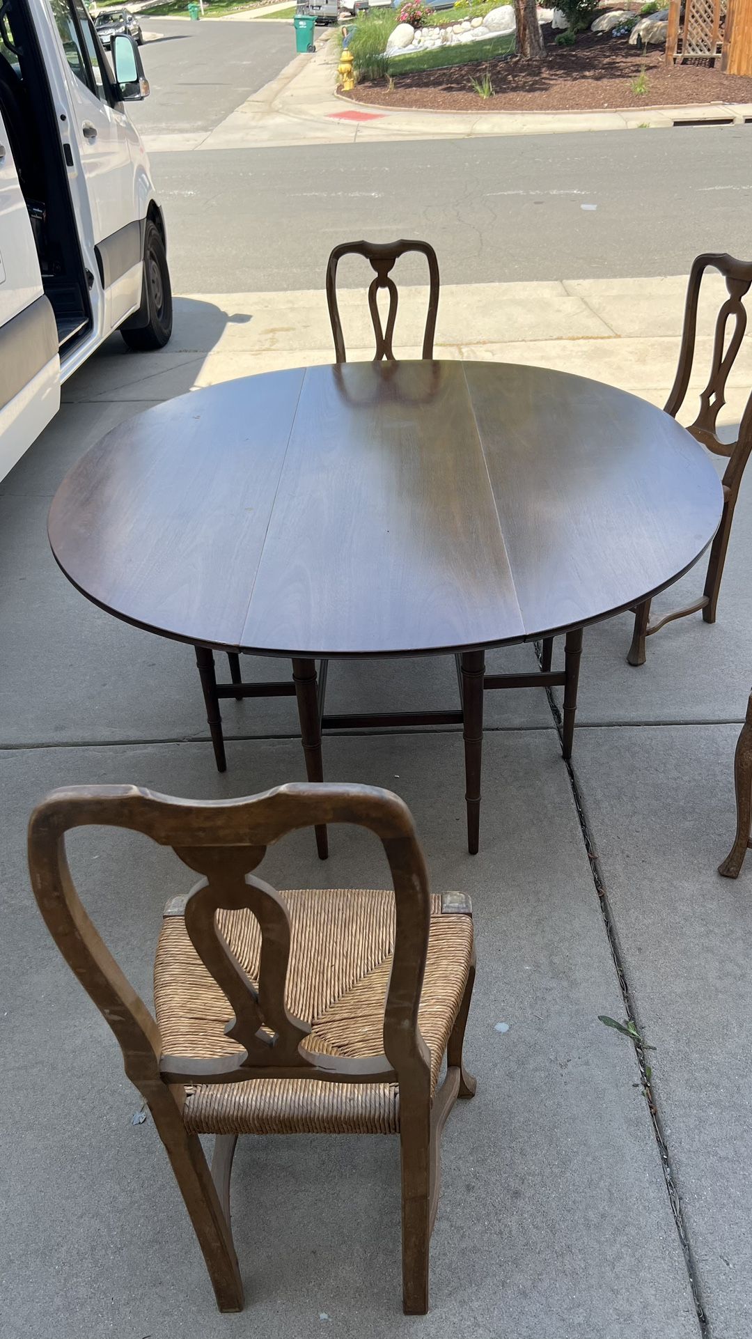 Vintage Dinner Table With 4 Chairs