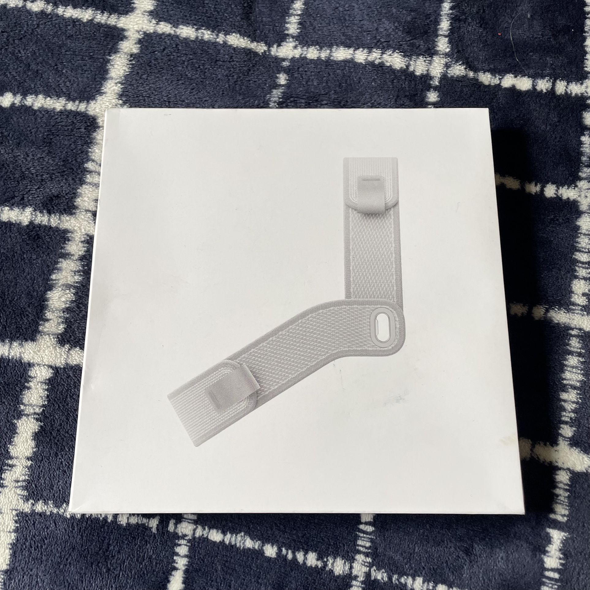 Apple Vision Pro Medium Size brand new sealed