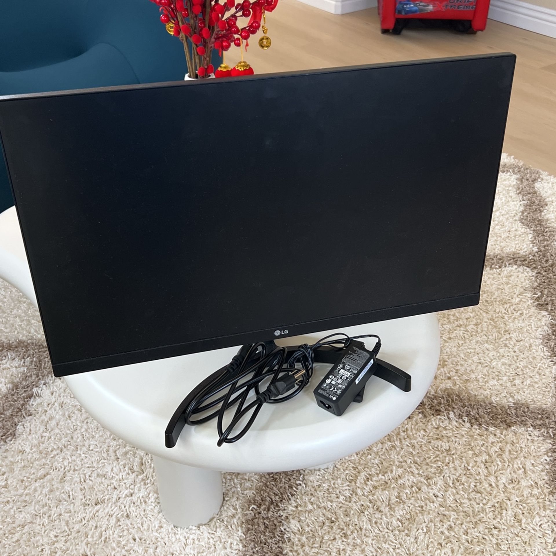 LG Monitor