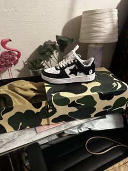 Size 4 A Bathing Apes.