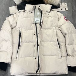Canada Goose Wyndham Parka - Cream Size L Men Brand New