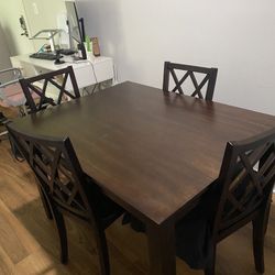 Dining Room Table 