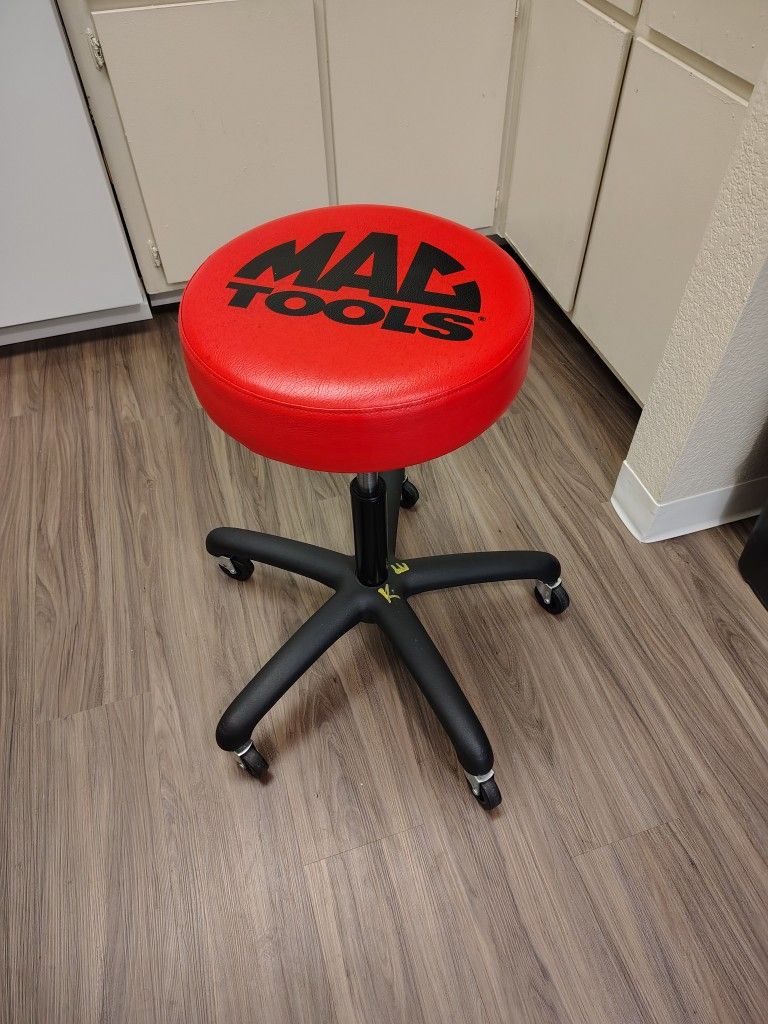 Mac Tool Rolling Stool $30