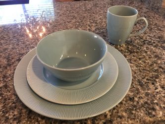 Dinnerware Set from West Elm - Set of 5