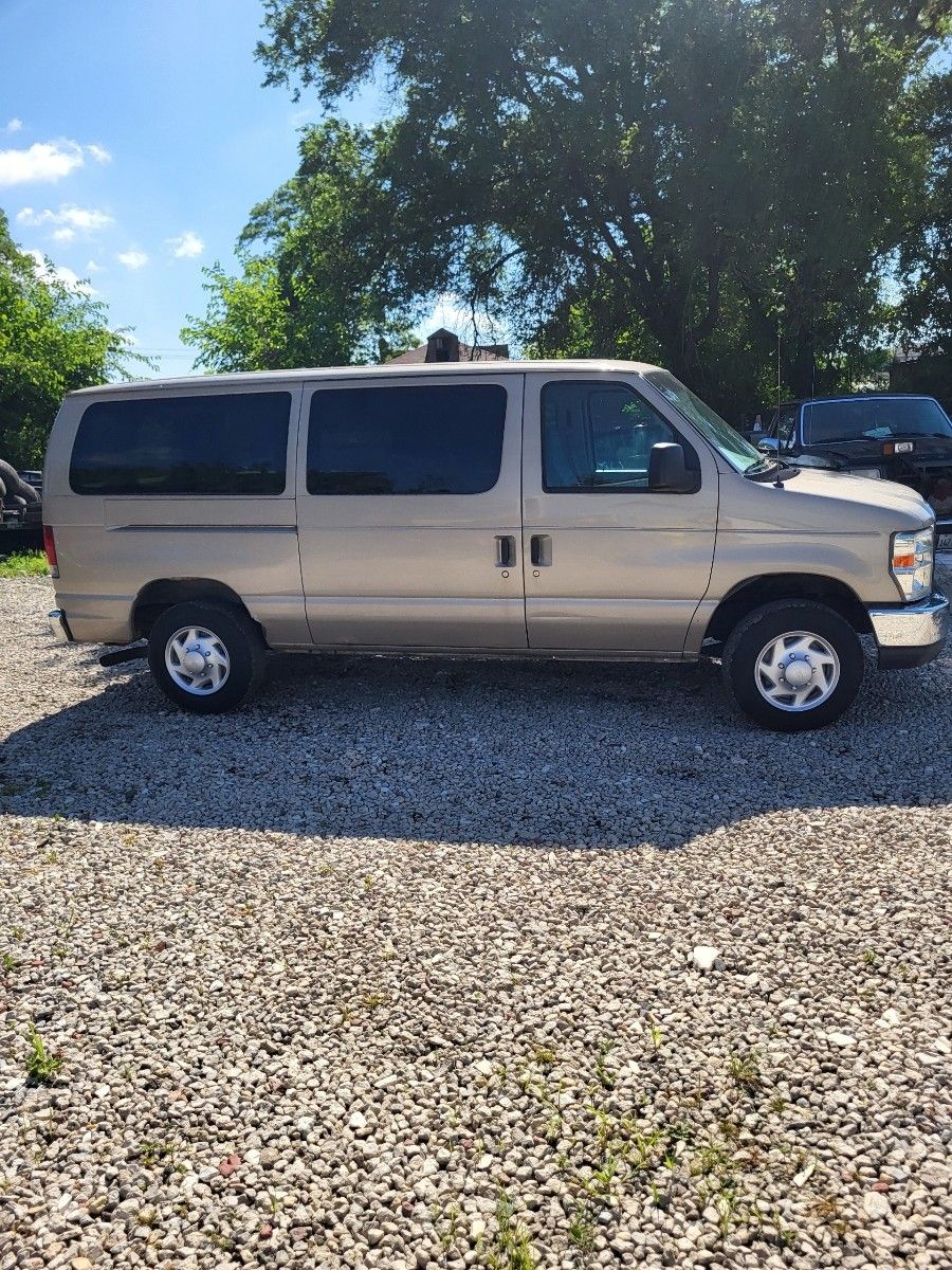 2008 Ford E-150