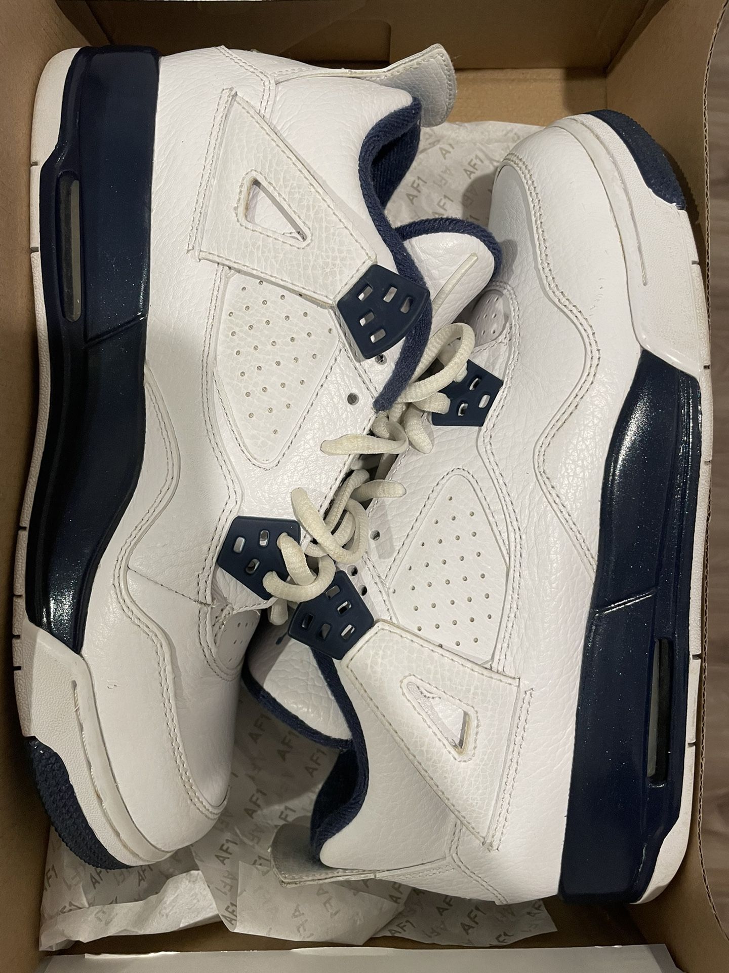 Jordan Retro 4 Columbia