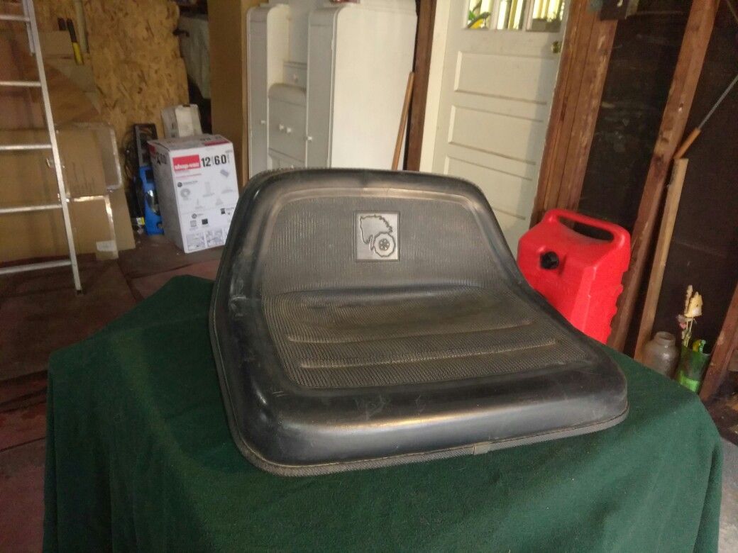 Small Wheel Horse Lawn Tractor Seat
