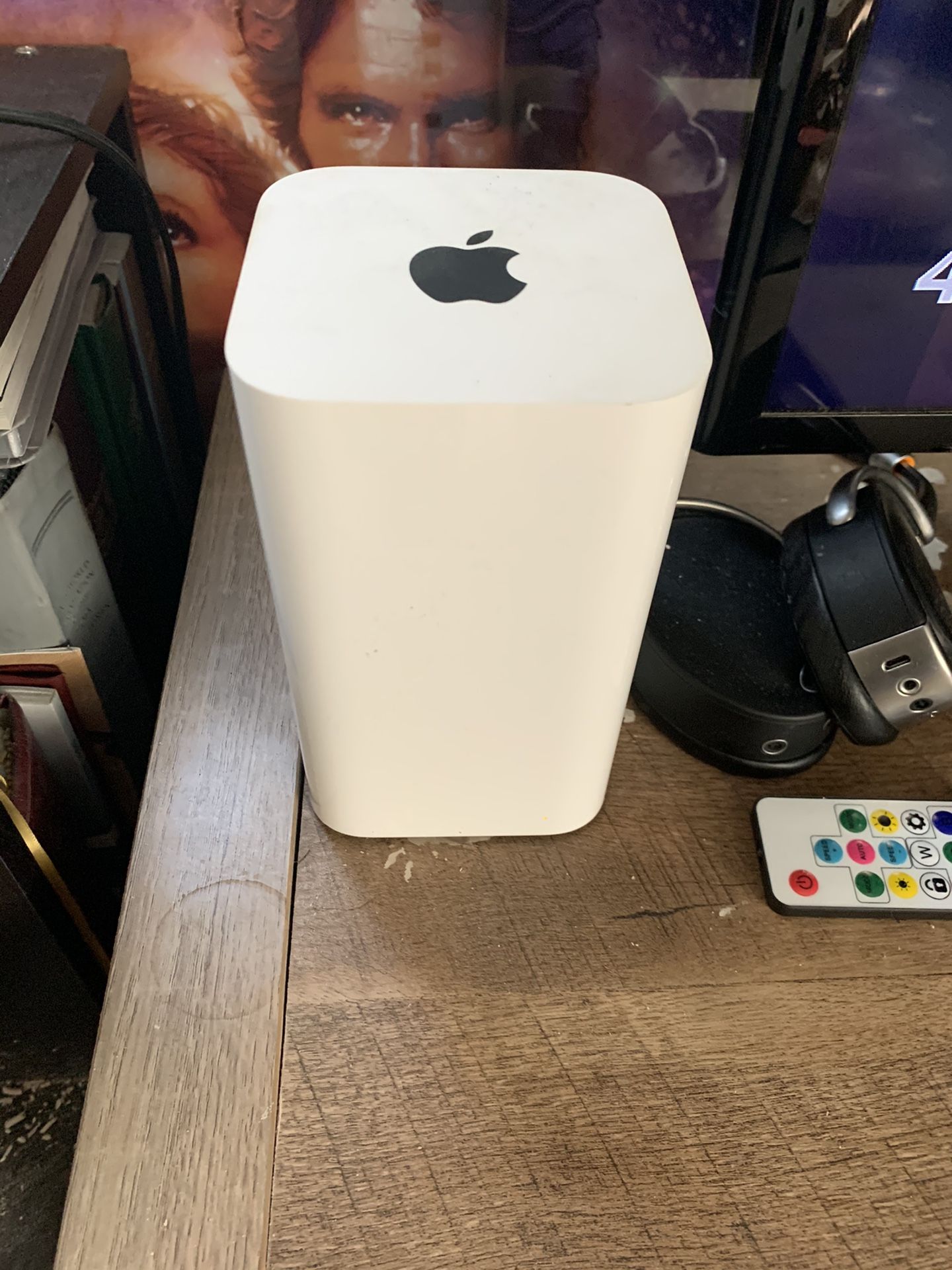 Apple AirPort Extreme wireless router