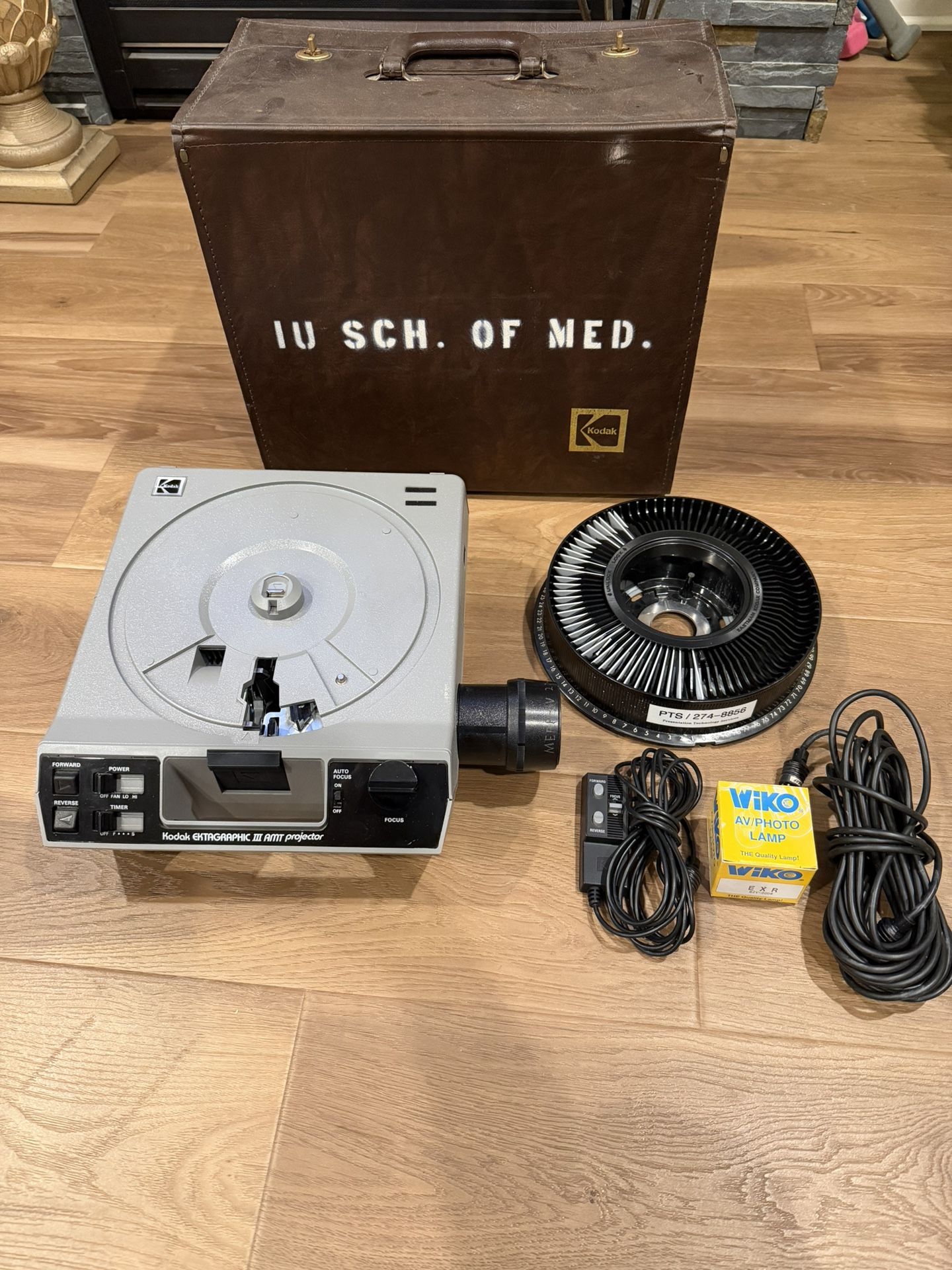 Kodak Ektagraphic III AMT Carousel Slide Projector