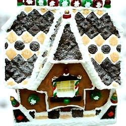 BEAUTIFUL  Vintage Large Ceramic Resin Decorative Gingerbread House 12"X 10"X 9" Very Nice, HIGH QUALITY and Excellent Condition!