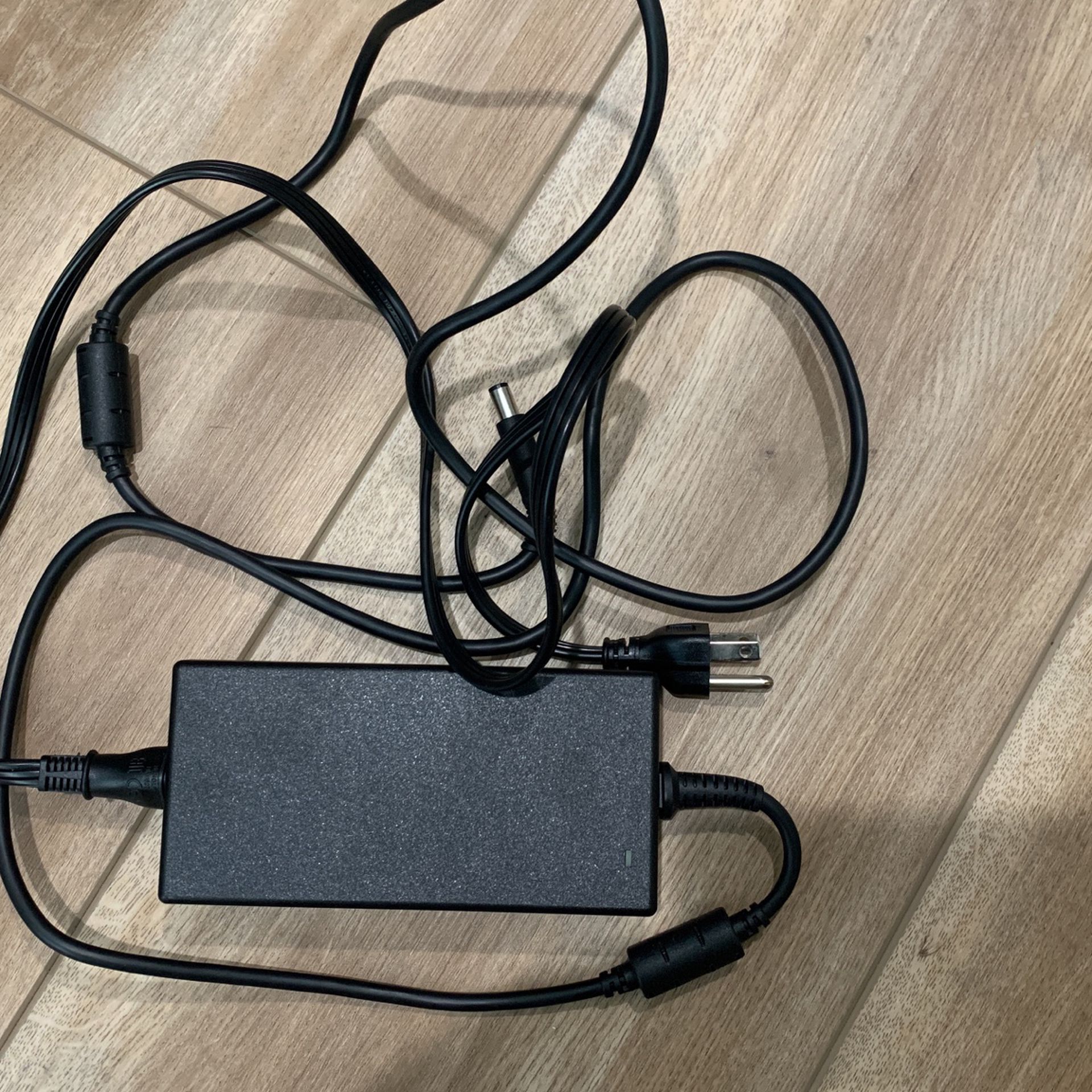 Dell Laptop 180W AC Power Adapter 