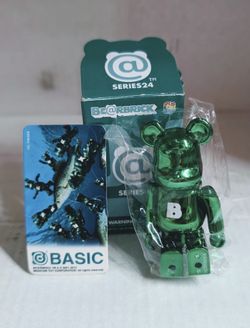 Medicom Toy Be@rbrick Series 24 BASIC Green Chrome figure