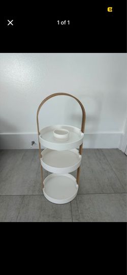 Makeup Stand Urban Outfitters