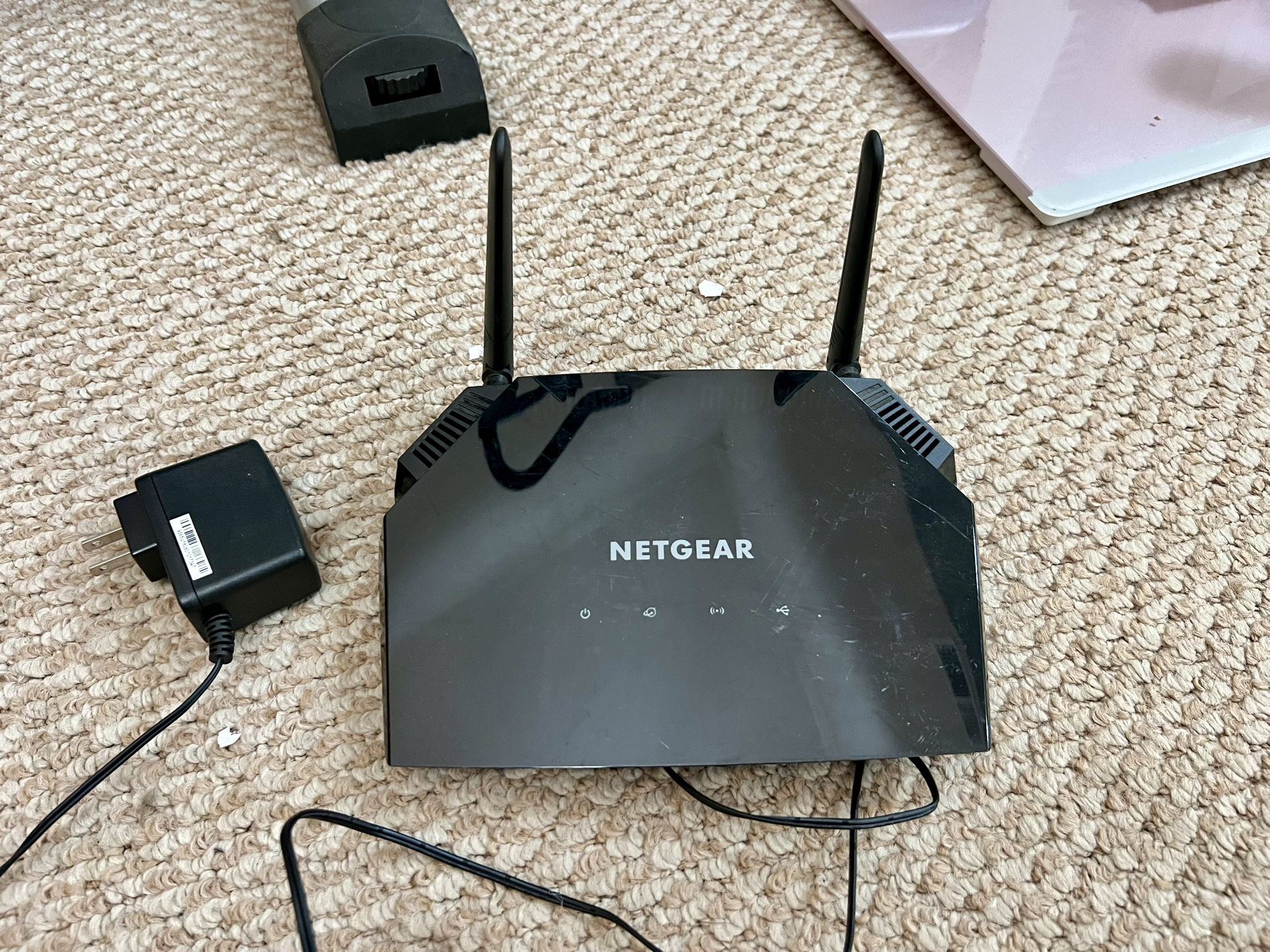 NETGEAR AC1600 Dual Band Gigabit WiFi Router (R6260)