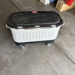 Igloo Cooler On Wheels 