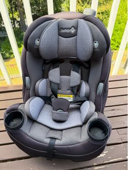 Safety 1st Grow and Go All-in-One Convertible Car Seat