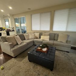 Sectional Couch 