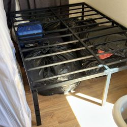 Full Size Metal Frame 18inch Tall