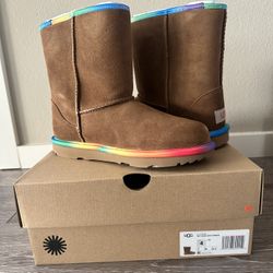 Ugg Classic II Short Rainbow