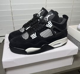 Jordan 4 White Thunder