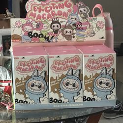 Exciting Macaron LABUBU