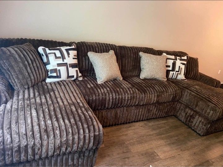 New 3 Piece Midnight-Madness U Shape Sectional