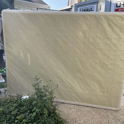 Serta Queen Box Spring 
