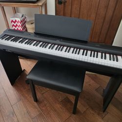 Yamaha P-125 Digital Piano