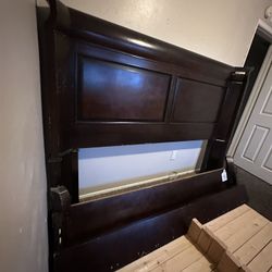 CAL king / King Berframe 