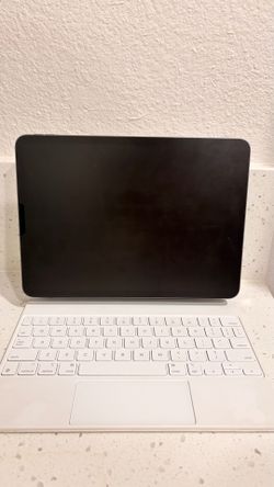 iPad Pro w/ Magic Keyboard