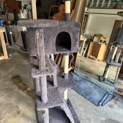 ๐บ 66โ Cat Tree / Tower โ Well-Loved & Still Standing Strong