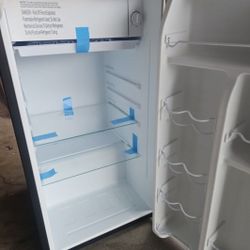 compact refrigerator NEW