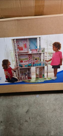 Imaginariun Garden Dolls House