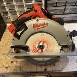 M18 18V Lithium-Ion Brushless Cordless 7-1/4 in. Circular Saw