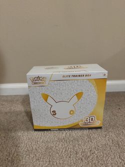 Pokemon 30th Celebration Elite Trainer Box
